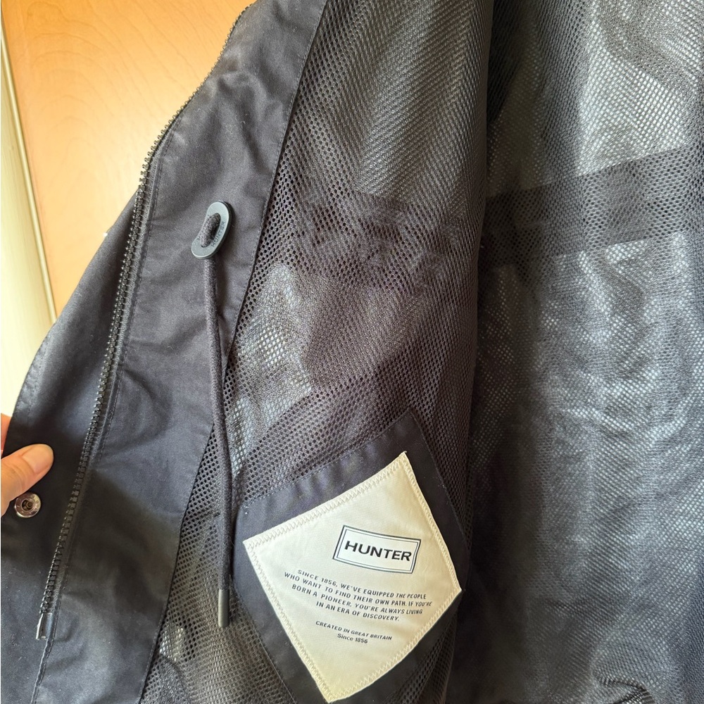 Hunter Women's Rain Jacket in Black - Picture 3 of 4